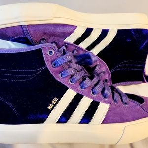 Na-kel MatchCourt Adidas Purple Velvet skateboarding HI tops.  EUC. 9M/10W Rare!